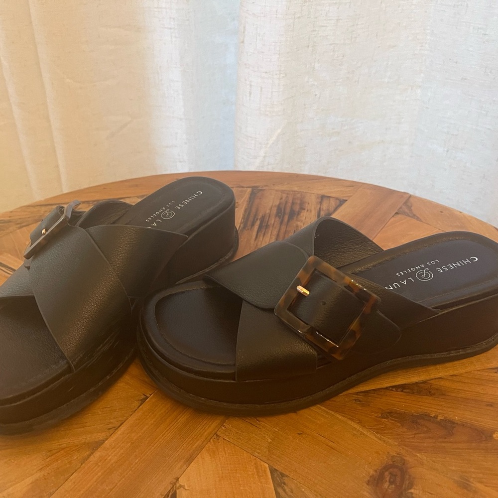 Chinese Laundry Women's Black Slide Sandals